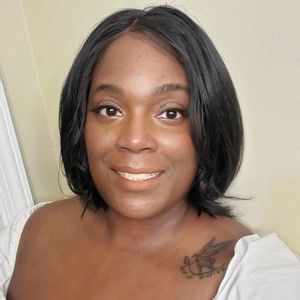 Meet your Posher, Danita